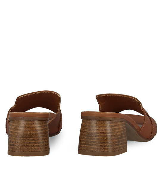 Γυναικεία Δερμάτινα Mule Με Τακούνι Parex 13027004