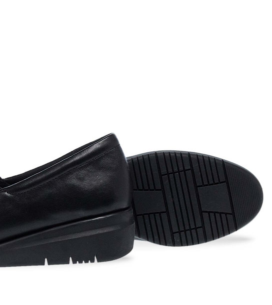 Womens Leather Slip On Shoes Parex 12932005