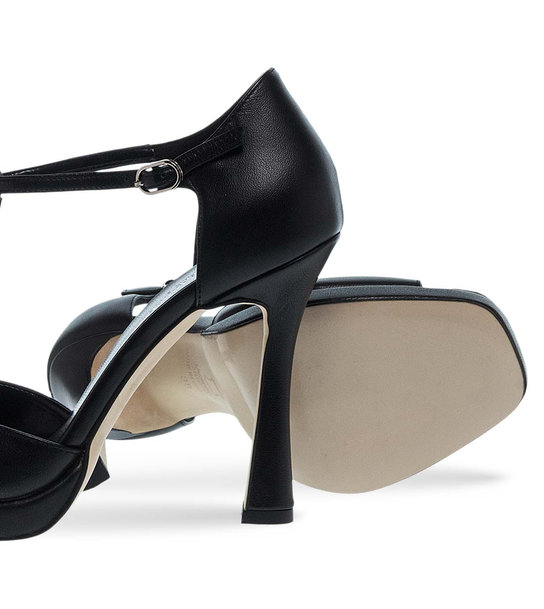 Womens Leather Sandals Maison Minrelle 11633411