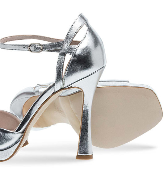 Womens Leather Sandals Maison Minrelle 11633412