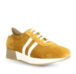 sneakers &mu;&epsilon; &kappa;&omicron;&nu;&tau;&omicron; &pi;&alpha;&nu;&tau;&epsilon;&lambda;&omicron;&nu;&iota;